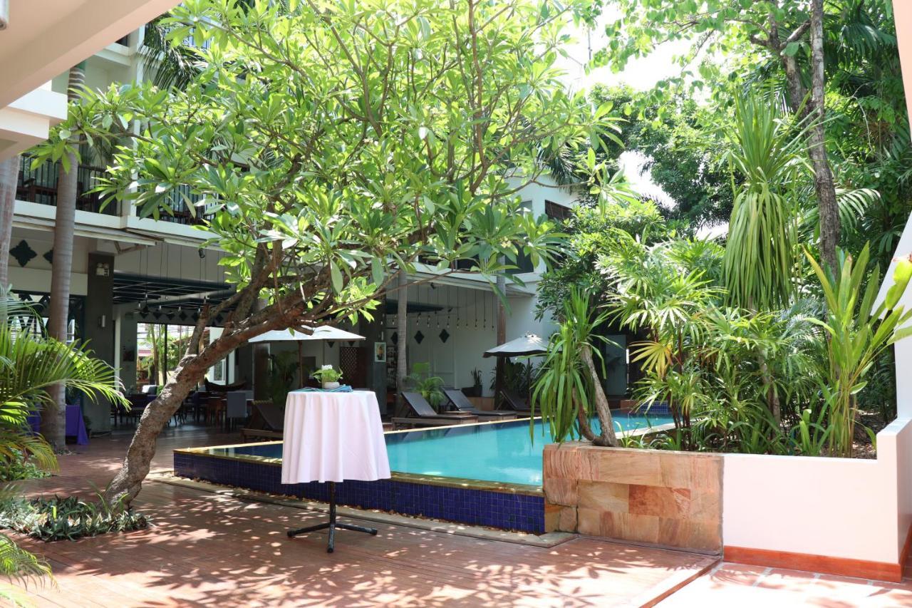 Landing Gold By Amatak Otel Siem Reap Dış mekan fotoğraf